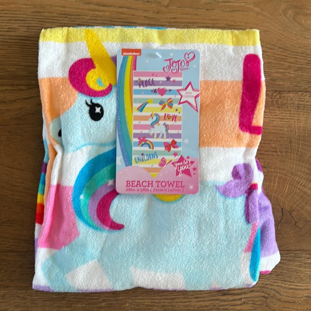 JoJo Siwa Unicorn Beach Towel 28x58. New with Tags